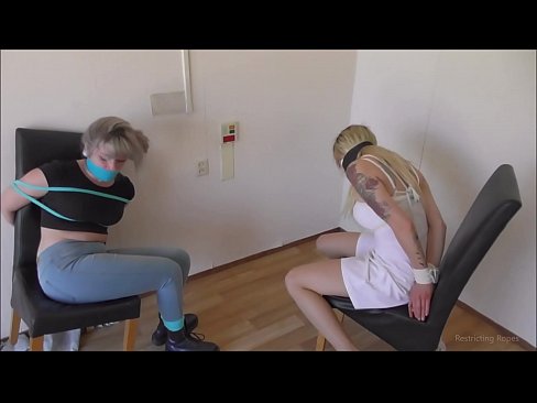❤️ Dipendenti / marbuta u gagged / damsel f'diffikultà Porn magħmul fid-dar fil-porn mt.robosexshop.ru ❌️❤